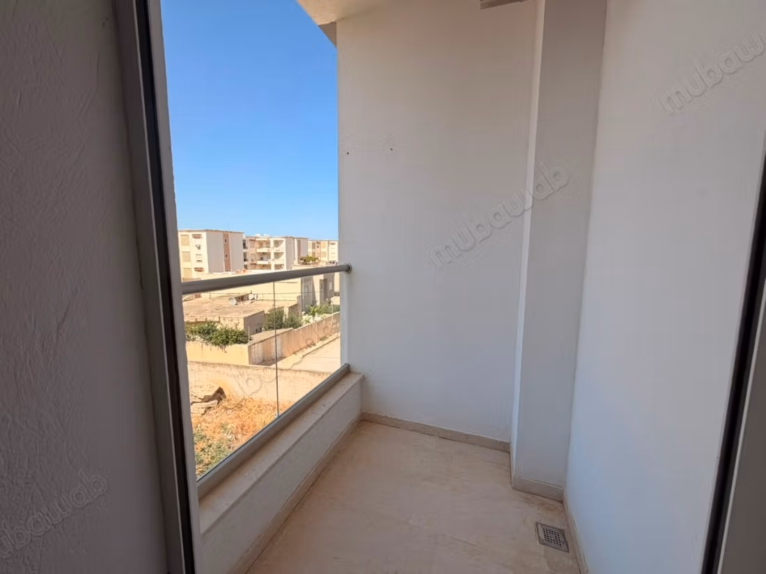 A vendre un appartement S3 à Riadh El Andalous