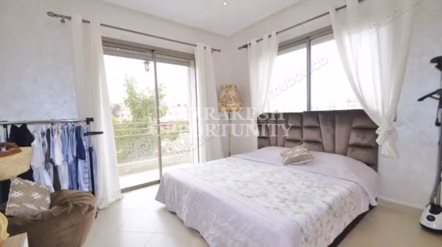 Gemeubileerde villa te koop