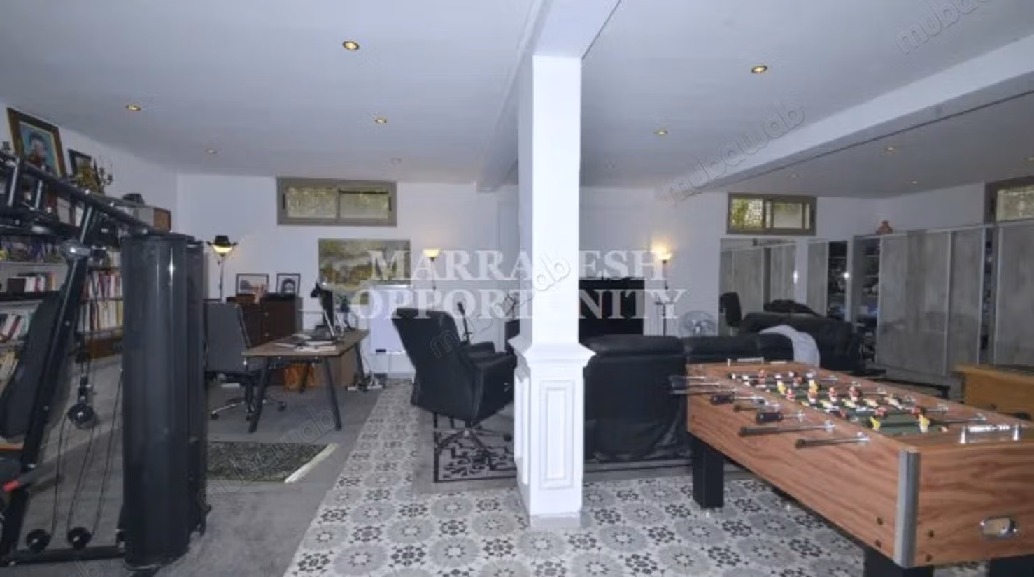 Gemeubileerde villa te koop