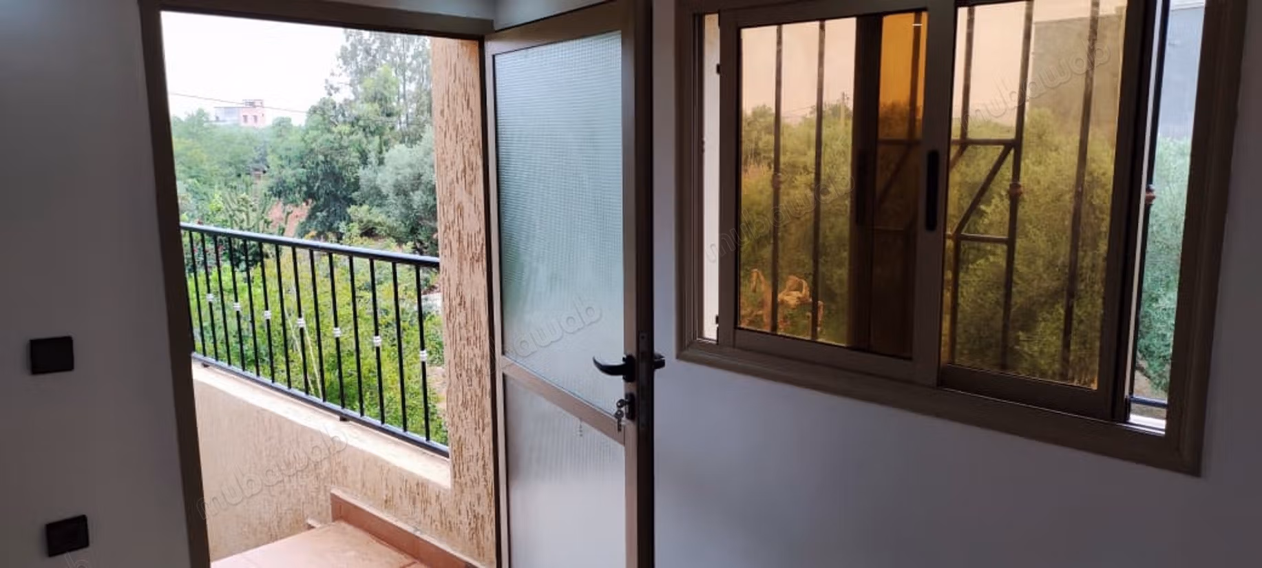 Geweldig huis te koop in Temzzout. Totale oppervlakte 174 m². Geweldig terras