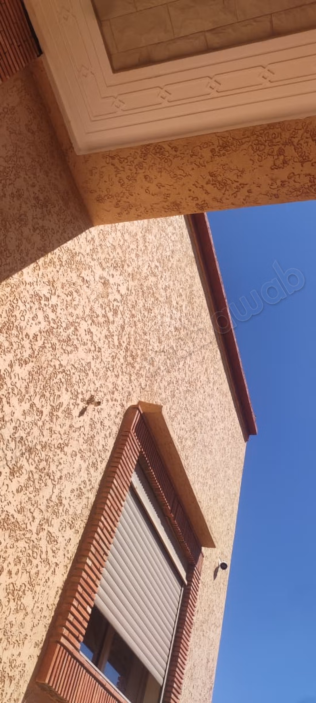 Geweldig huis te koop in Temzzout. Totale oppervlakte 174 m². Geweldig terras