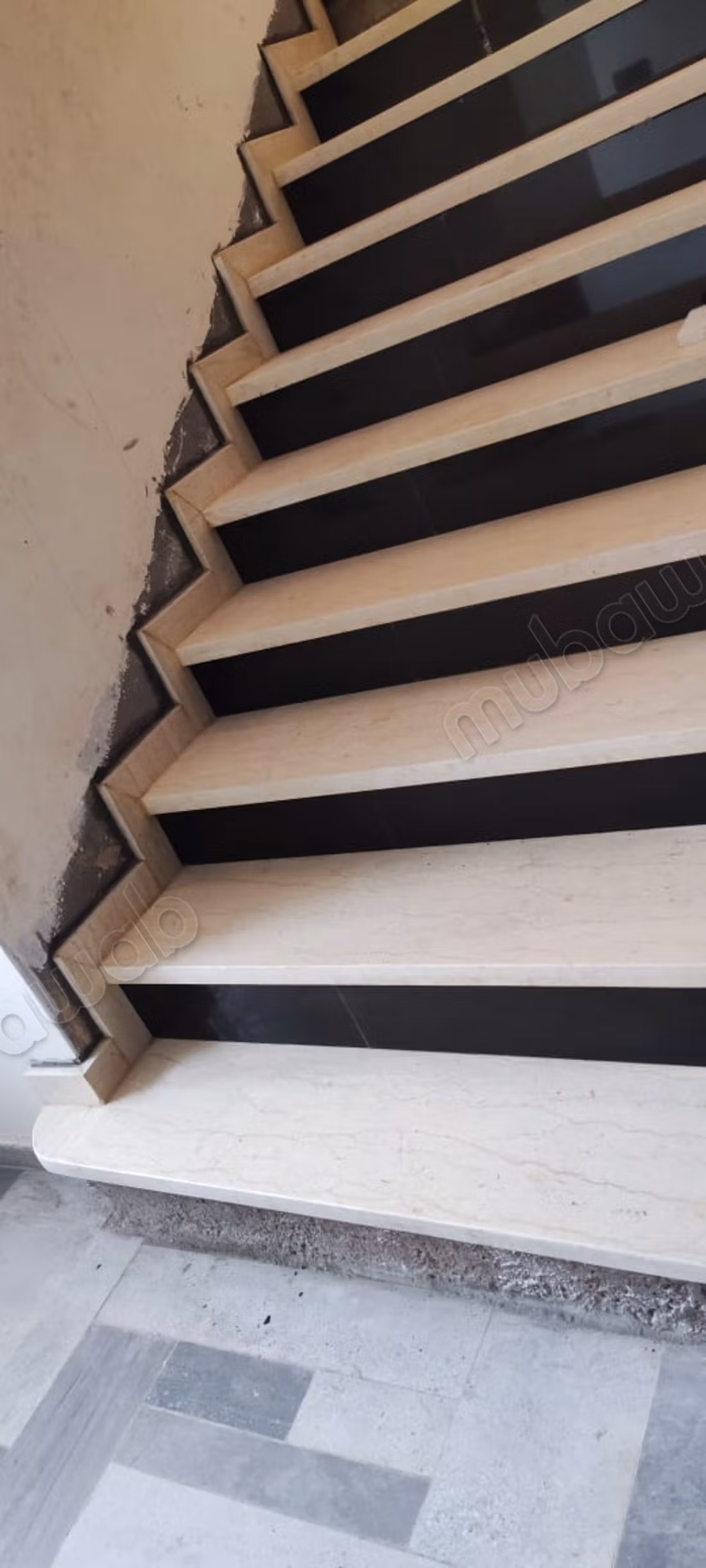 Geweldig huis te koop in Temzzout. Totale oppervlakte 174 m². Geweldig terras