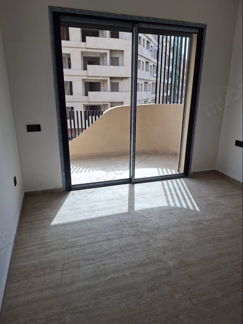Apartment rental in Ain Mezouar. 2 beautiful rooms. Concierge service, beautiful pool