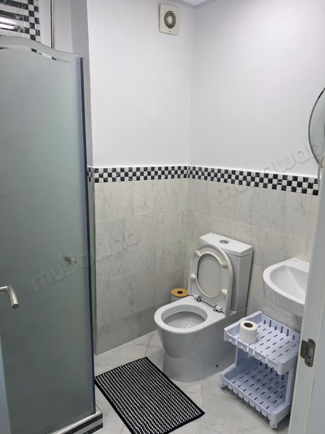 Furnished apartment for rent daily with pool