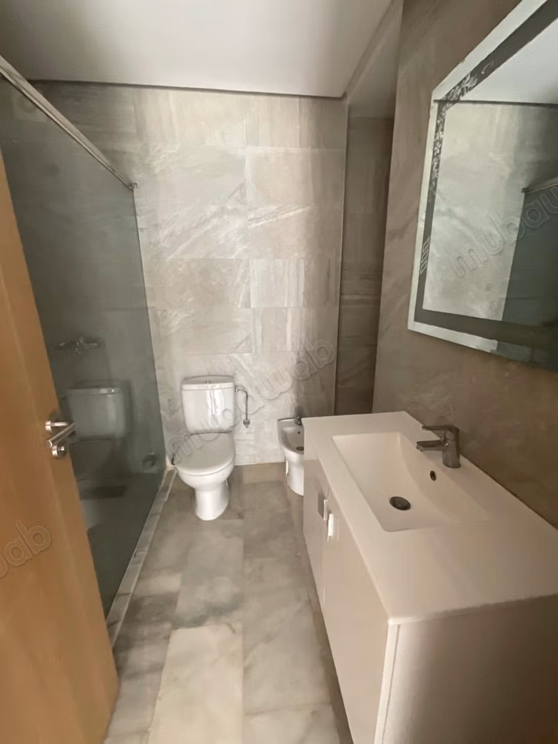 Affitta questo appartamento a Riviera. 1 Stanza. Porta blindata, sicurezza