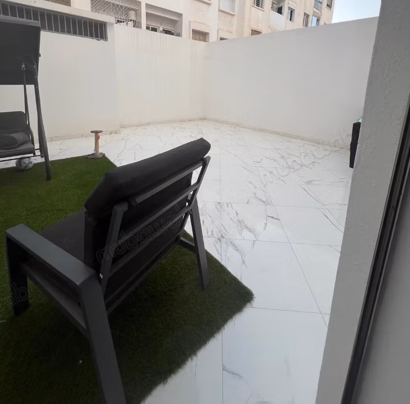 Vendere appartamento a Haut Founty. 3 belle camere. Con ascensore e terrazza