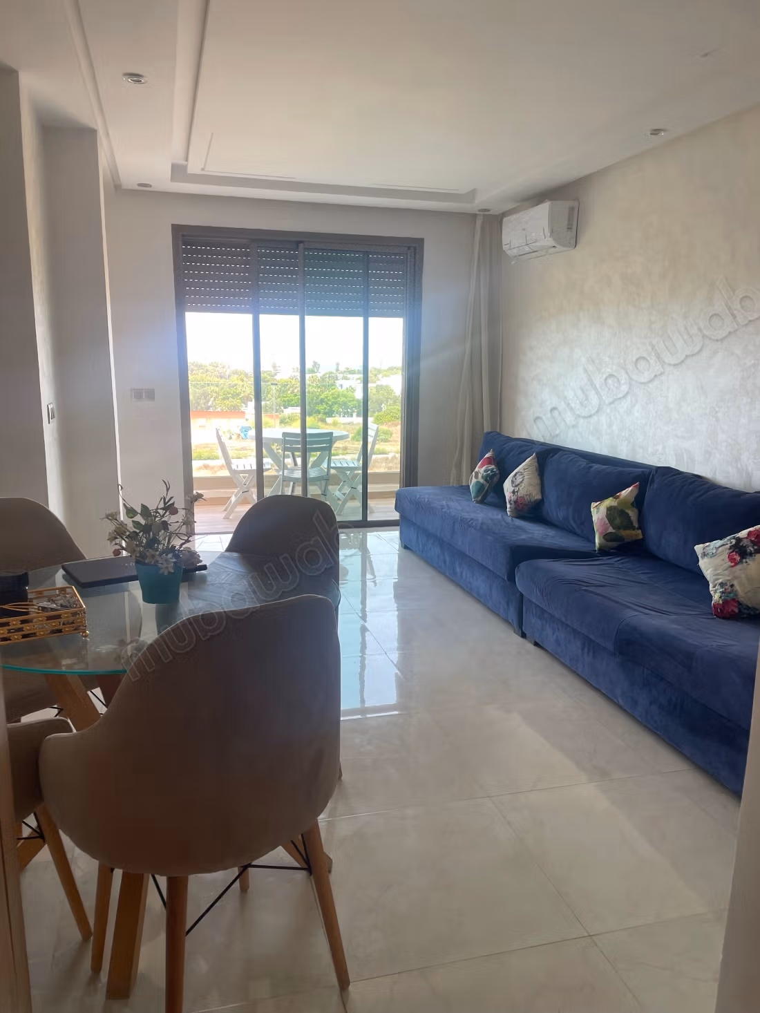 Location d'un appartement à Plage Oued Cherrat. Surface de 70 m². Jardin et ascenseur