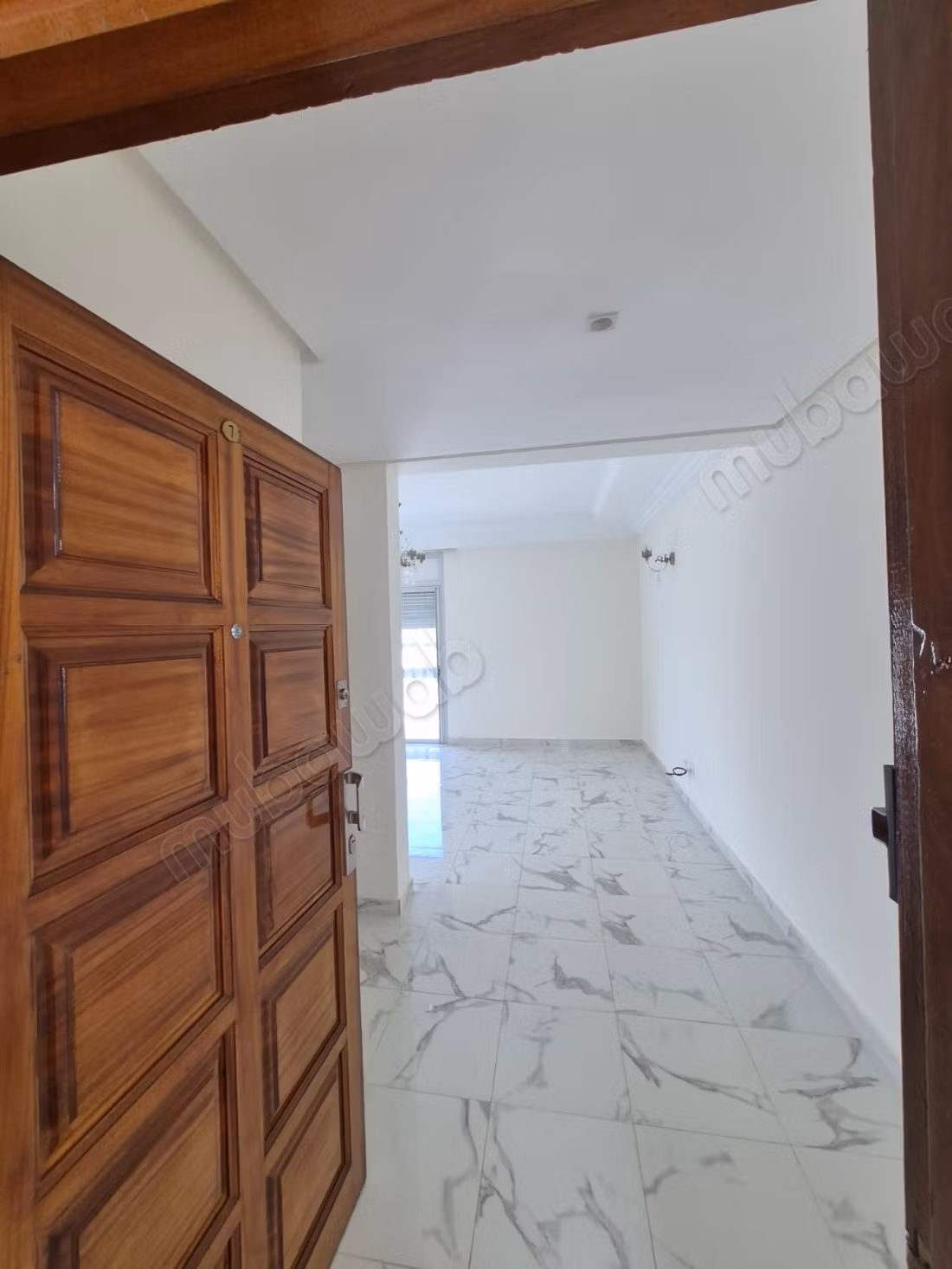 En venta Apartamento renovado soleado en Harhoura