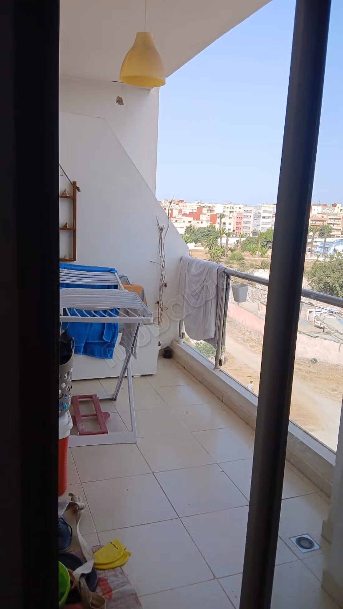 Superbe appartement à vendre à Tabriquet. 
1 Pièce. 
Concierge