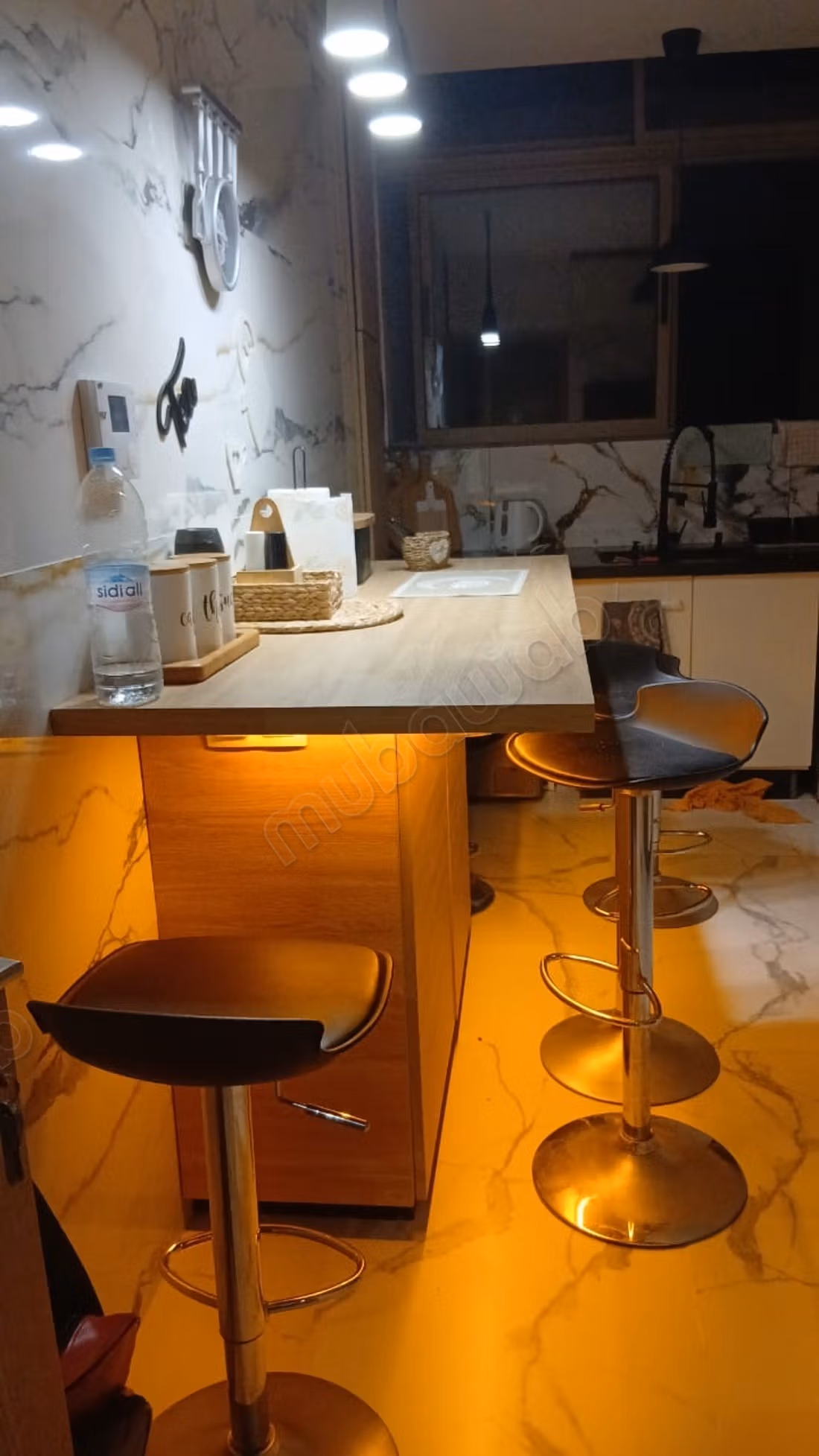 Superbe appartement à vendre à Tabriquet. 
1 Pièce. 
Concierge