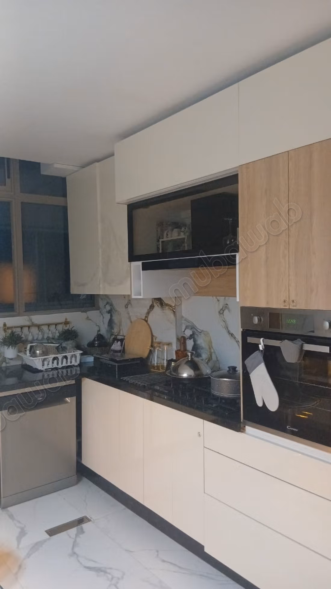 Superbe appartement à vendre à Tabriquet. 
1 Pièce. 
Concierge