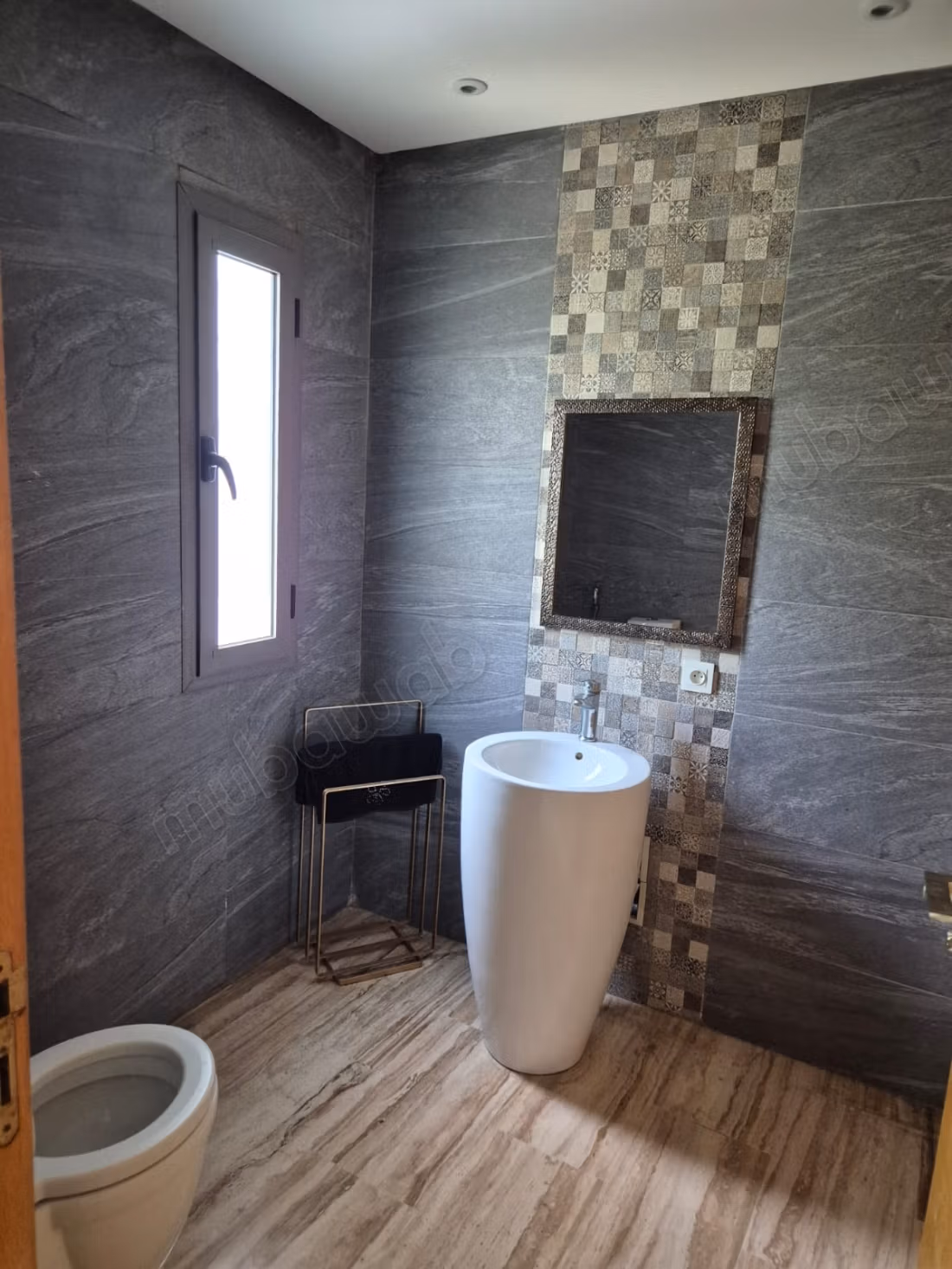 Magnifica villa in affitto a Polo. 4 camere piscina giardino