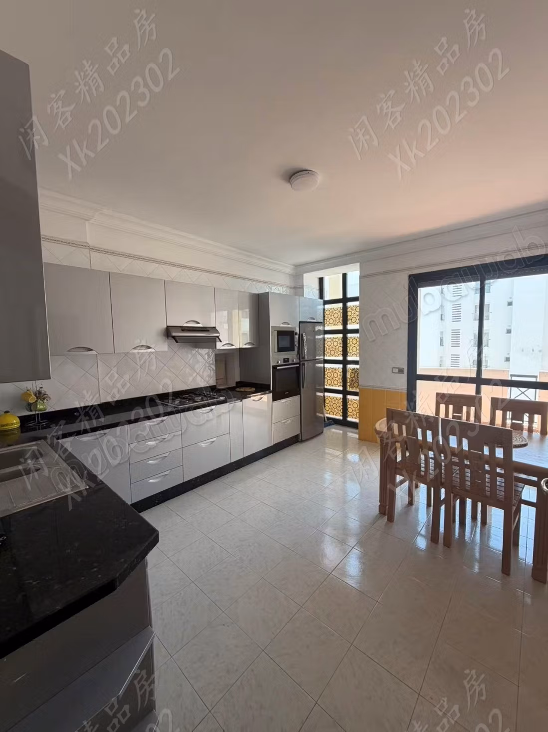 Bel duplex con 3 camere vicino al mare