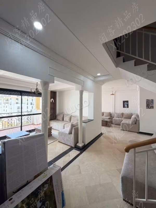 Beau duplex 3 chambres proche de la mer 漂亮的近海复式三居室