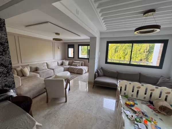 Ubicación apartamento 3 habitaciones vacías Boiskoufa ciudad verde