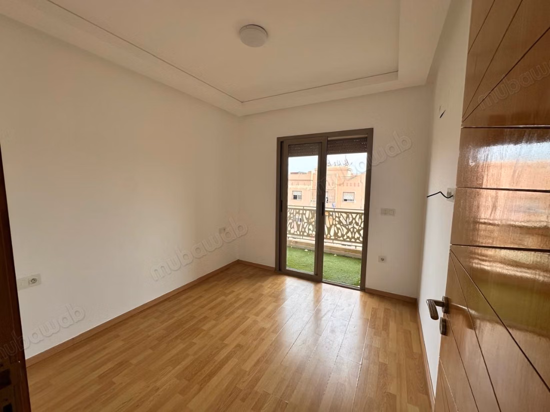 Opportunité à vendre 2 chambres salon izdihar