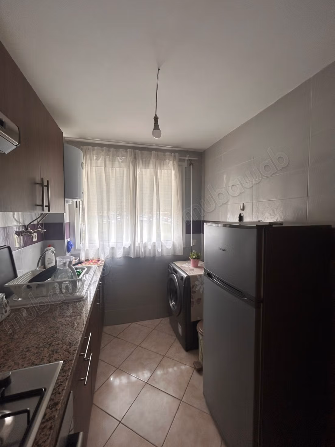 Te huur - gemeubileerd appartement - 2e verdieping