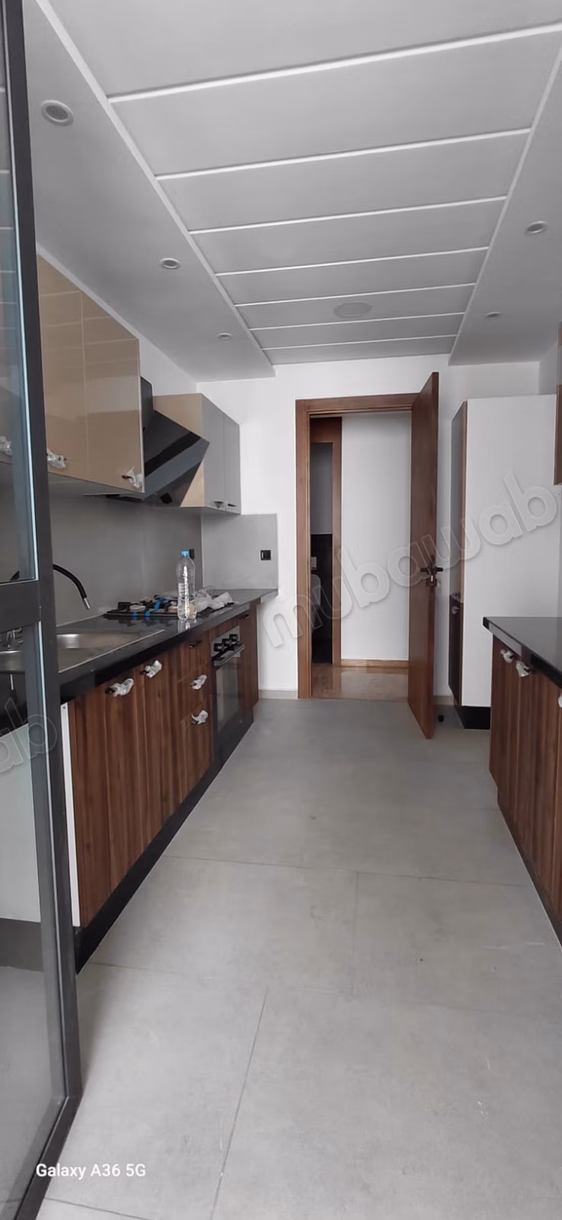 Apartment in residence