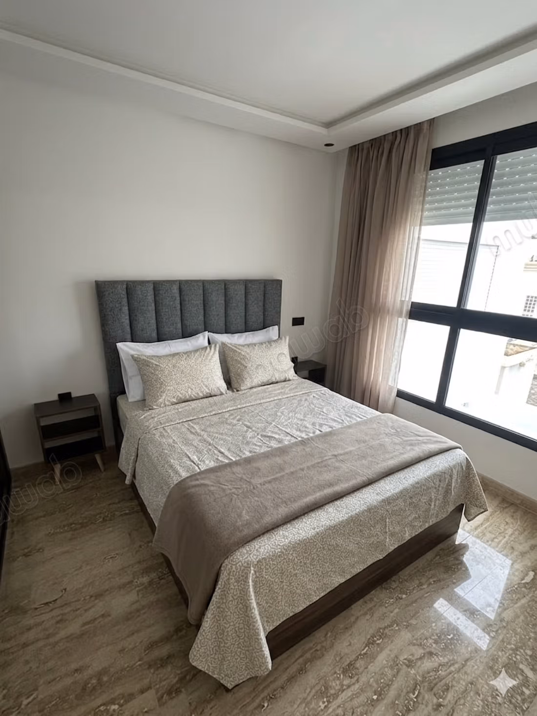 Studio Moderne à Louer – Quartier Hôpitaux