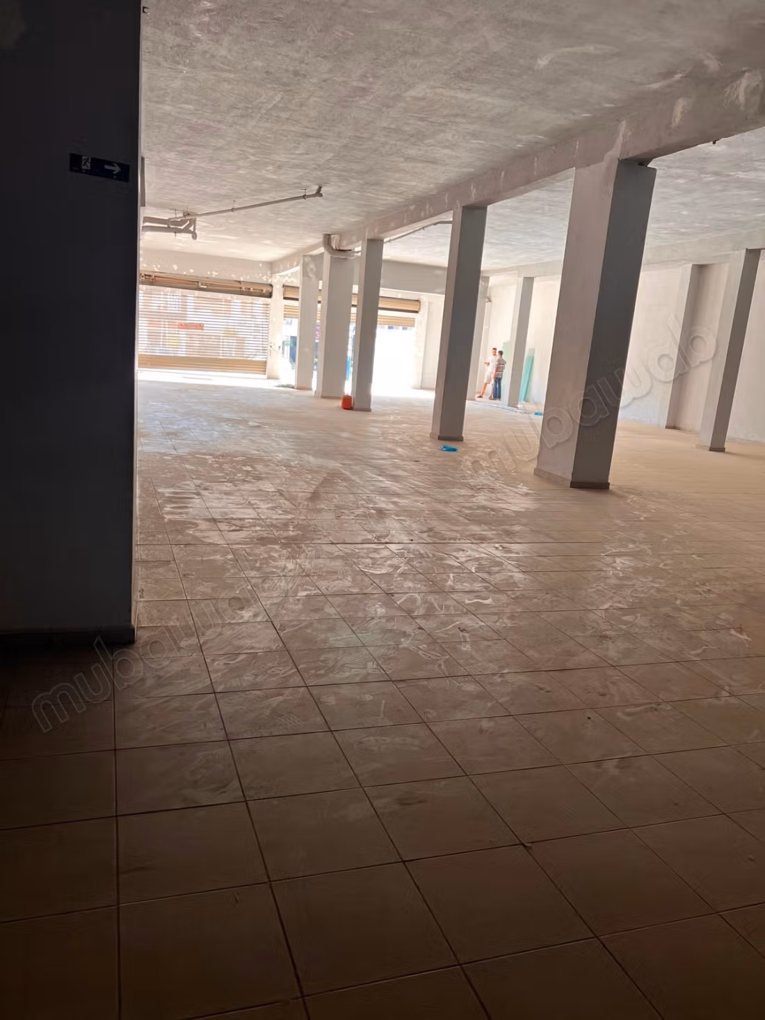 Commercial space 1400 m² Mnihla Bizerte Road