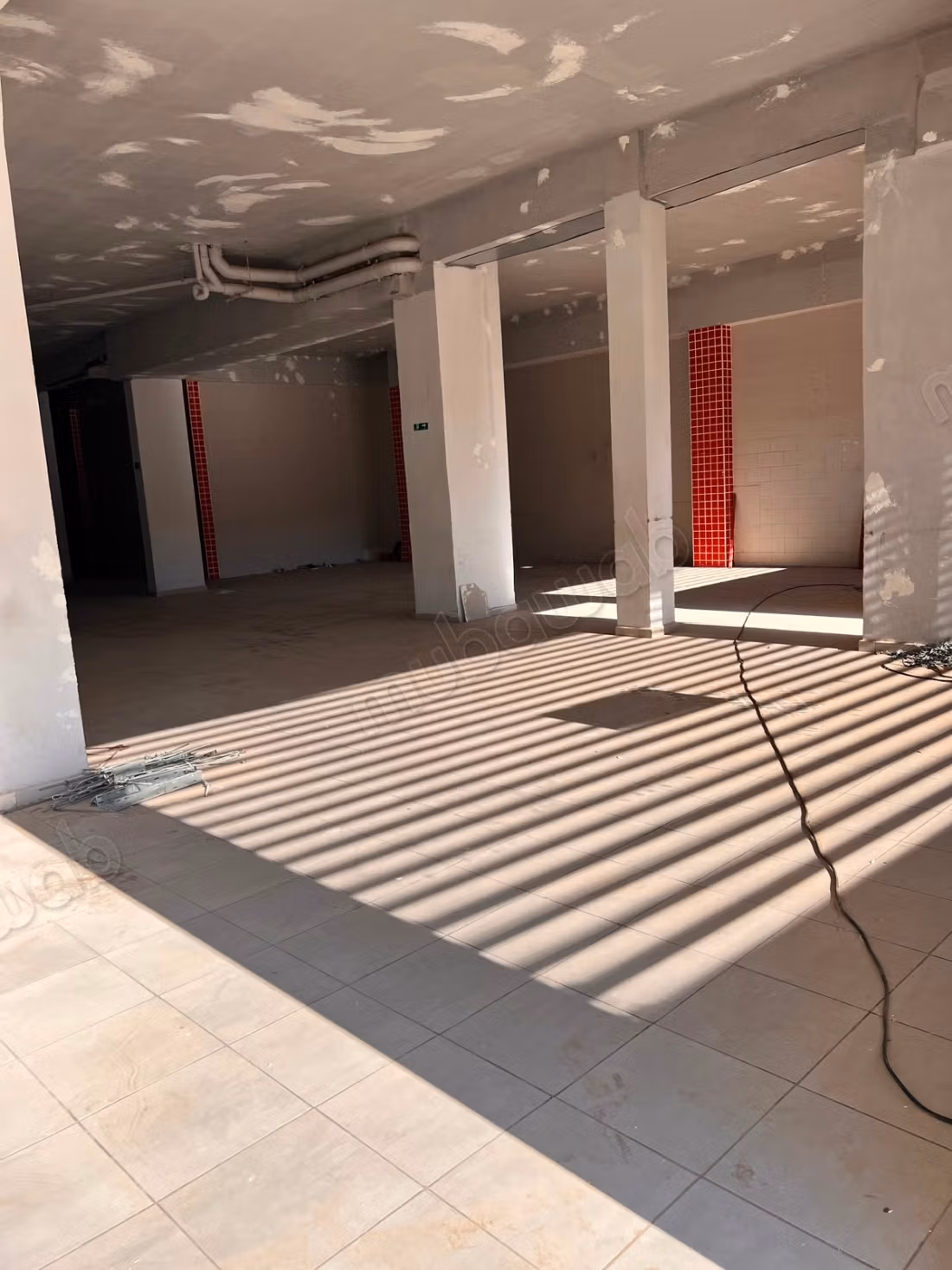 Commercial space 1400 m² Mnihla Bizerte Road