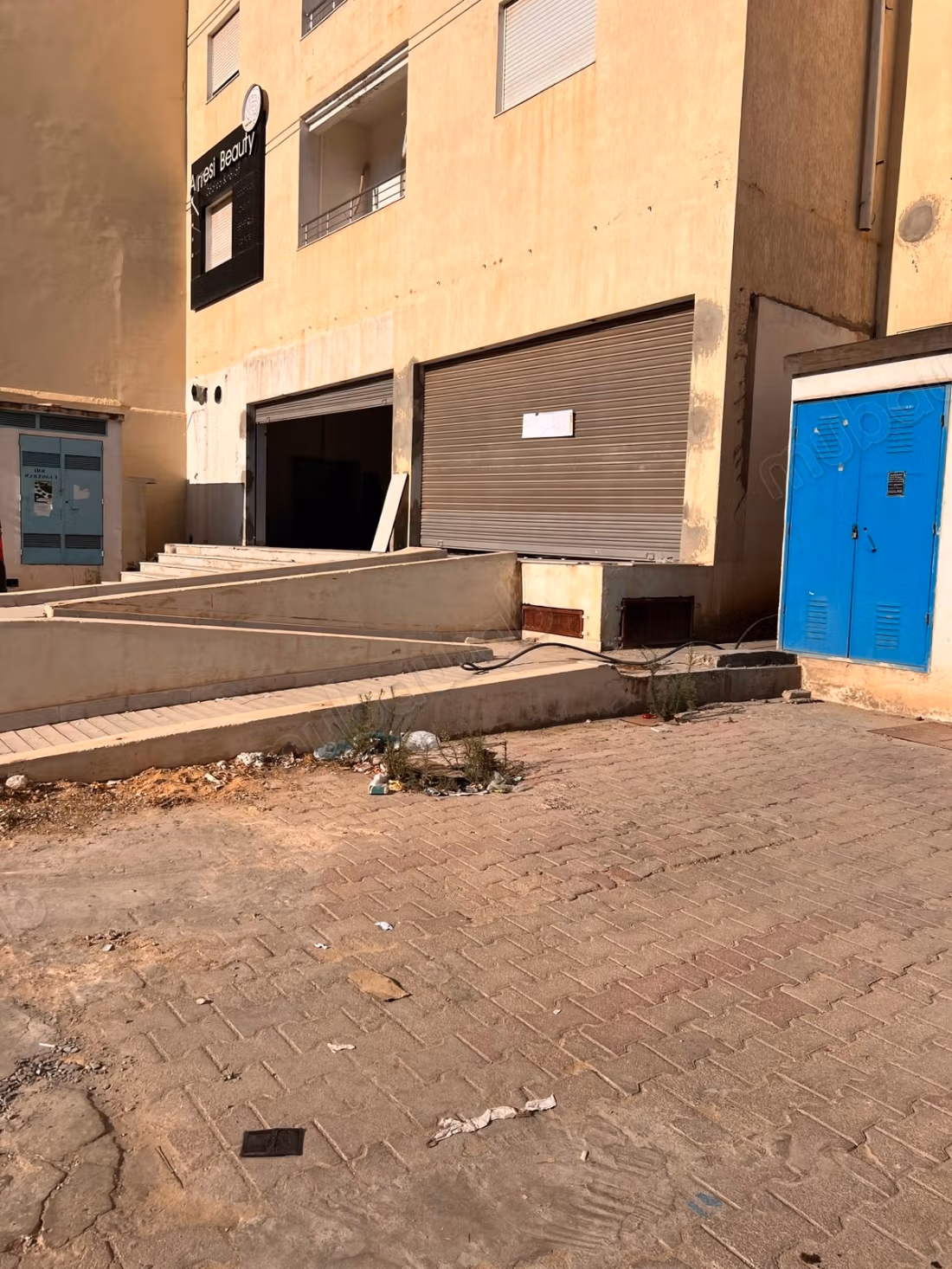 Commercial space 1400 m² Mnihla Bizerte Road