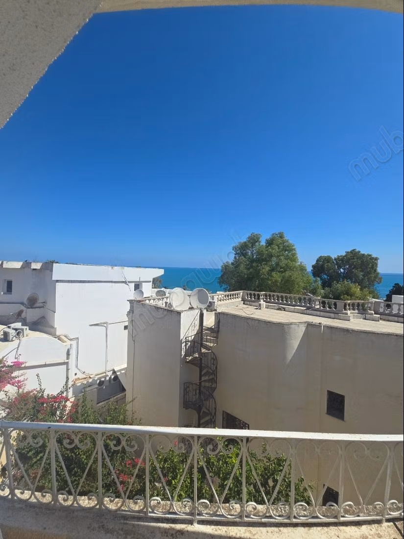 Appartamento in affitto a La Marsa Ville. Superficie di 160 m². Vista mare, riscaldamento centralizzato