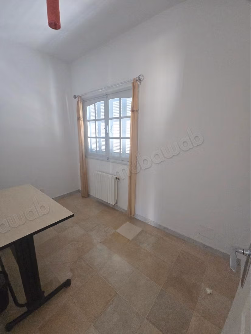 Appartamento in affitto a La Marsa Ville. Superficie di 160 m². Vista mare, riscaldamento centralizzato