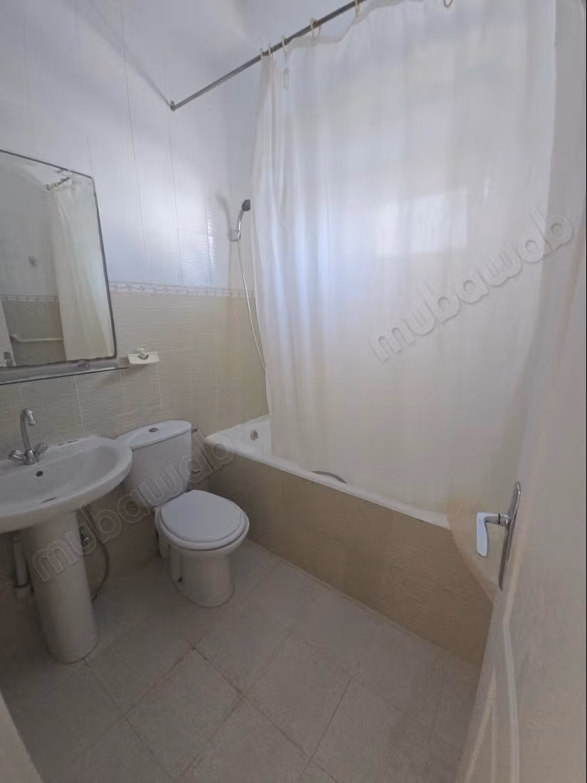 Appartamento in affitto a La Marsa Ville. Superficie di 160 m². Vista mare, riscaldamento centralizzato