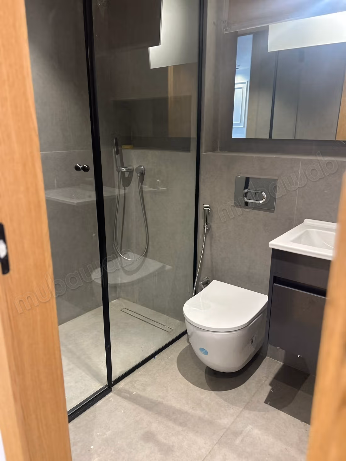 High-end studio for rent at 8500 dh