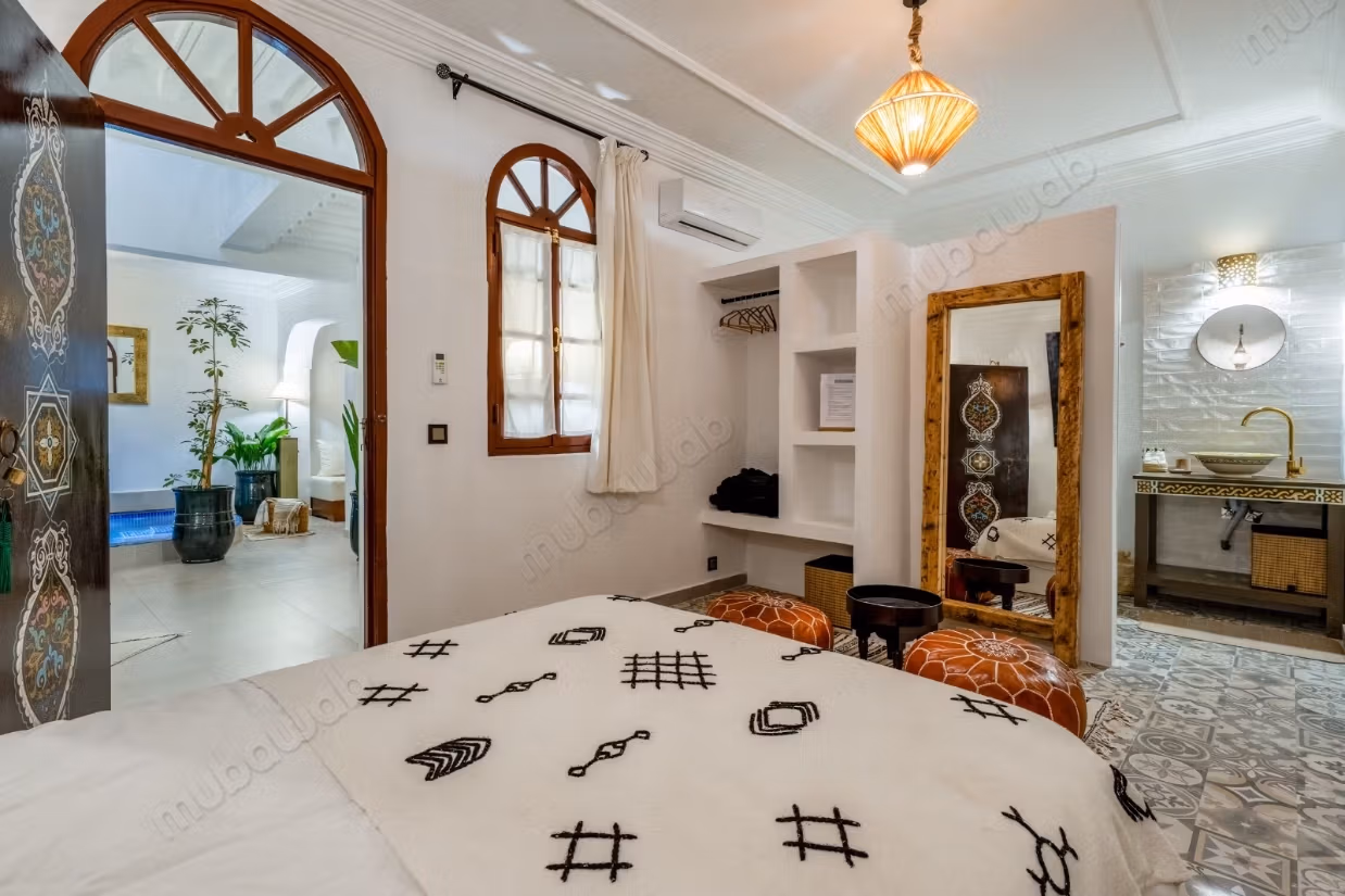 Riad 5 Slaapkamers Te Koop – Riad Laarouss VE26266