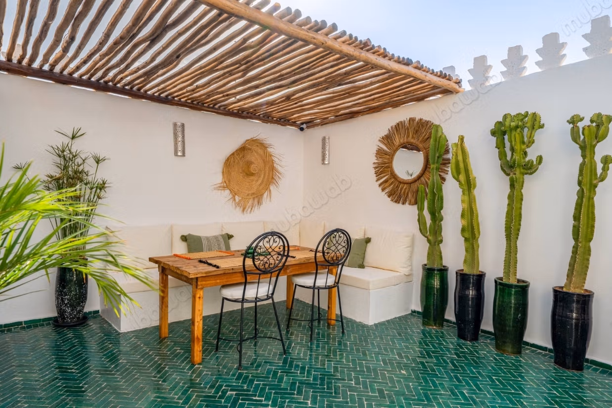 Riad 5 Slaapkamers Te Koop – Riad Laarouss VE26266