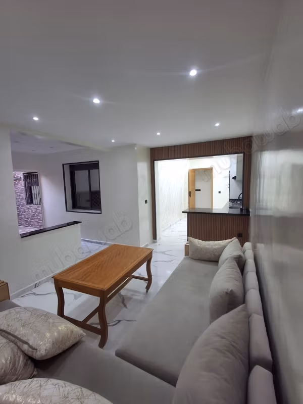 Grand appartement vide