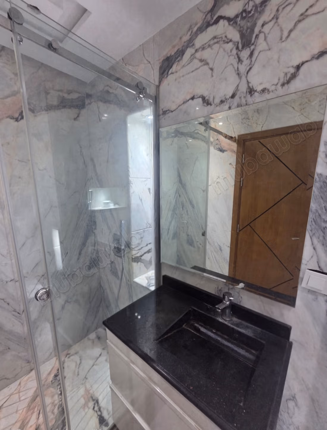 Appartamento vuoto da affittare a Val Fleuri
