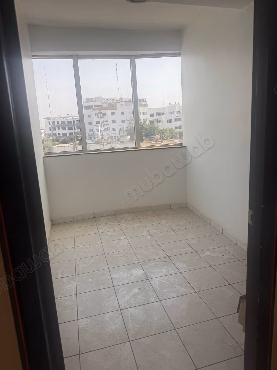 Vend bureaux à Sidi Moumen. Surface totale 90 m² prix 13000 le m2
