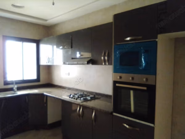 Prachtig appartement te koop in Hamria. Oppervlakte 125 m². Lift