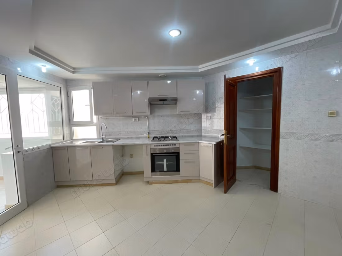 For rent apartment S3 empty Marsa Beach