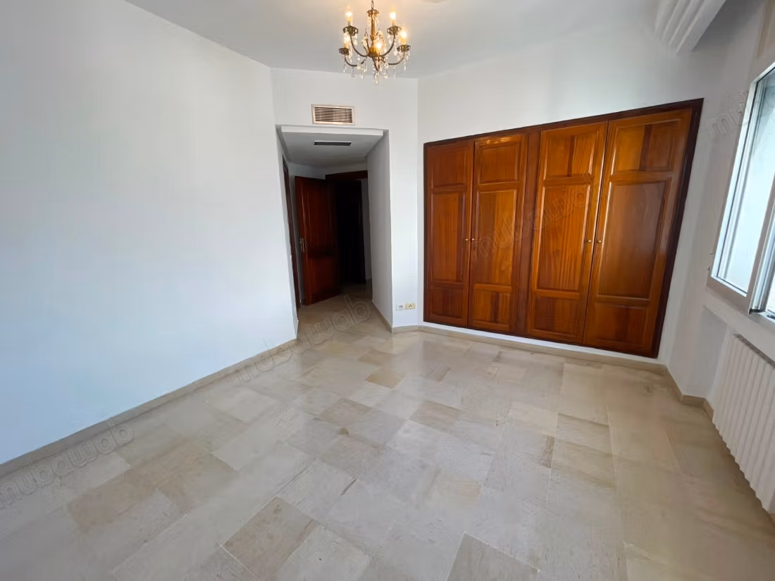For rent apartment S3 empty Marsa Beach