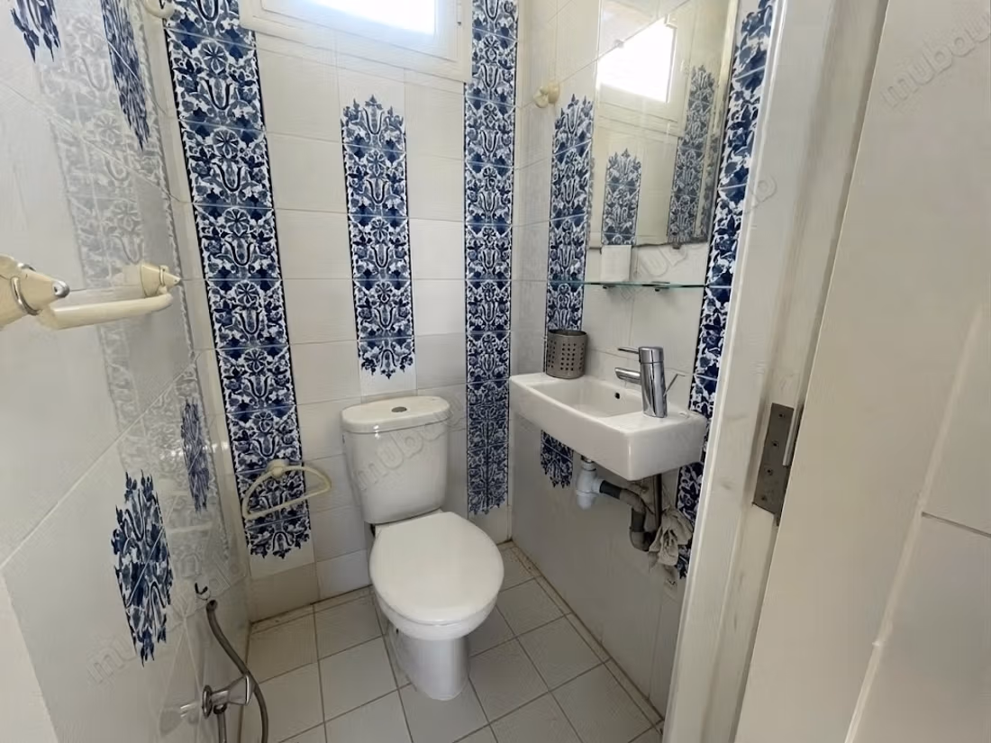 For rent: empty villa floor in S4 Marsa Cube