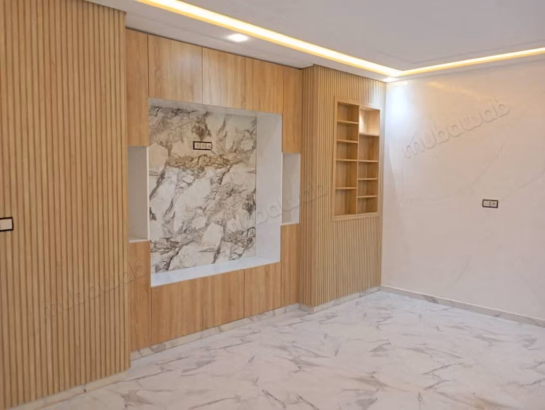 Apartment for sale in Hamria. 8 comfortable rooms. Security door, safety