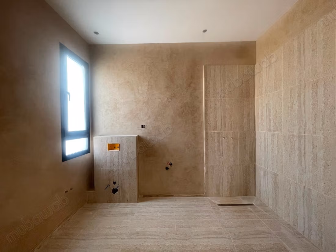 Villa S5 moderne avec piscine, La Soukra