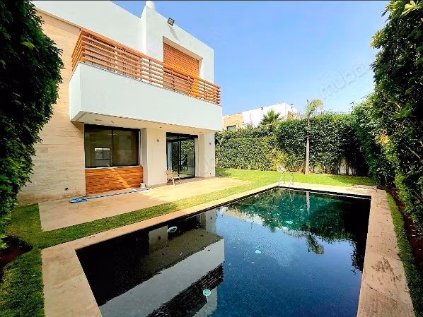 Villa d’Exception à Louer – CGI Green Town, Bouskoura