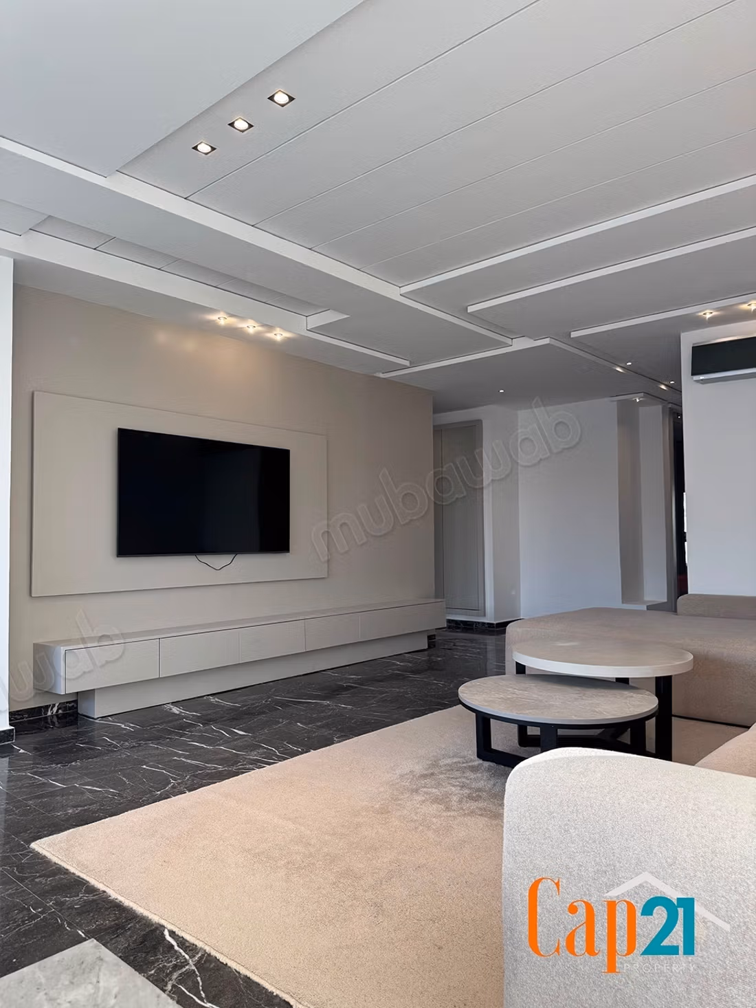 Furnished apartment with garden and pool for rent