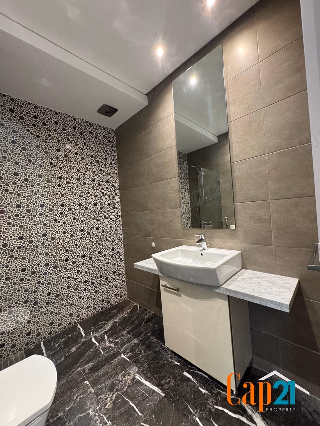 Furnished apartment with garden and pool for rent