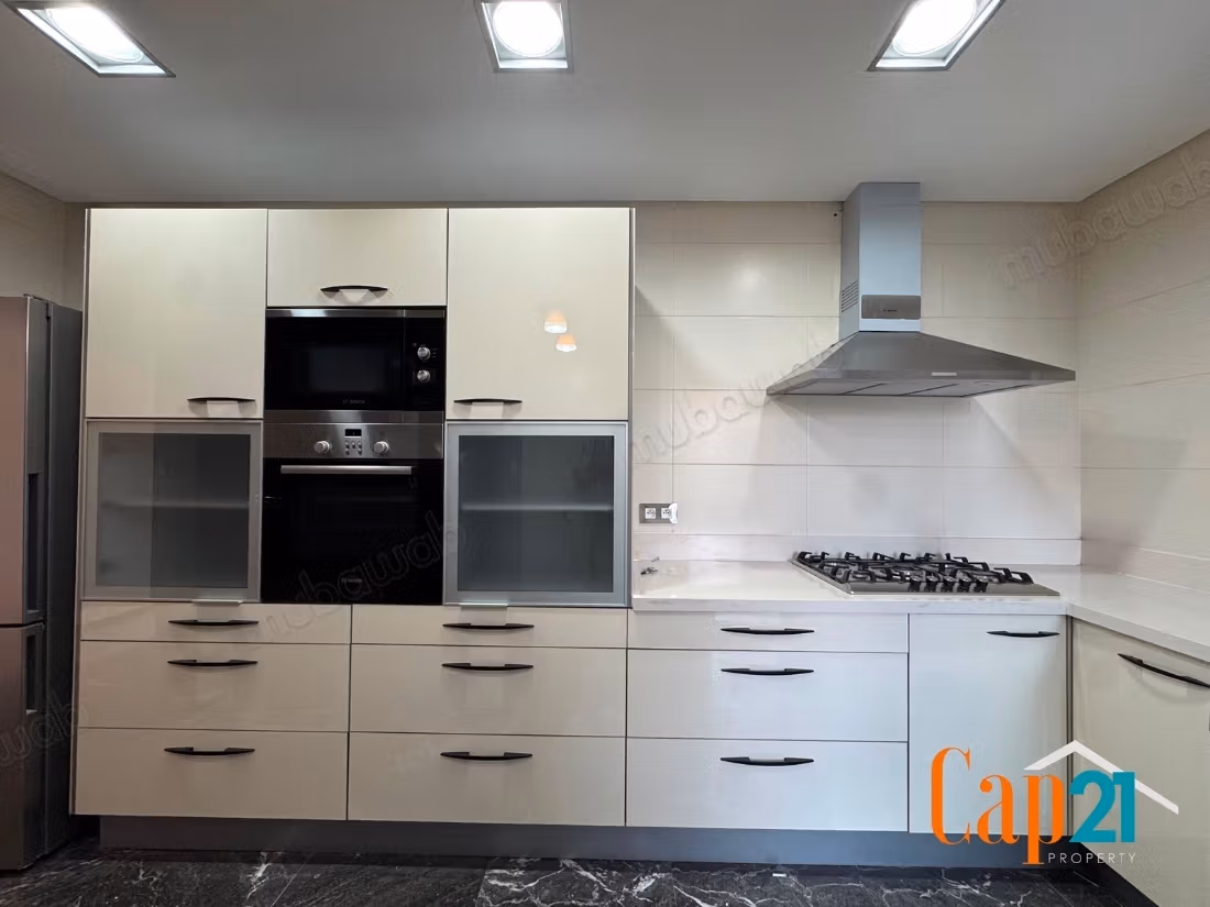 Furnished apartment with garden and pool for rent