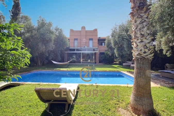 Villa di fronte al golf