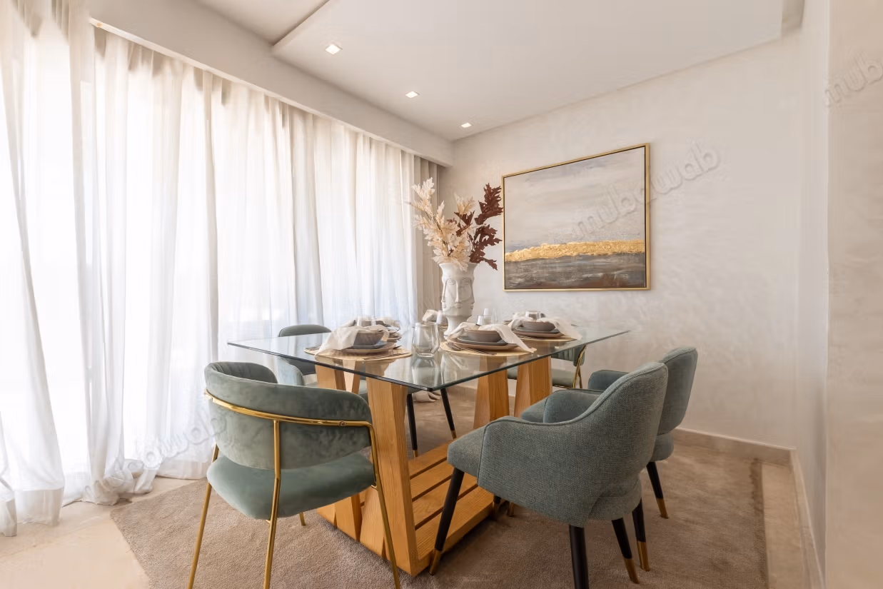 Très beau F4 à vendre à Californie. Surface totale 171 m²