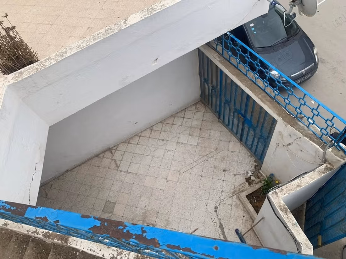 Immeuble à vendre au kram Ouest