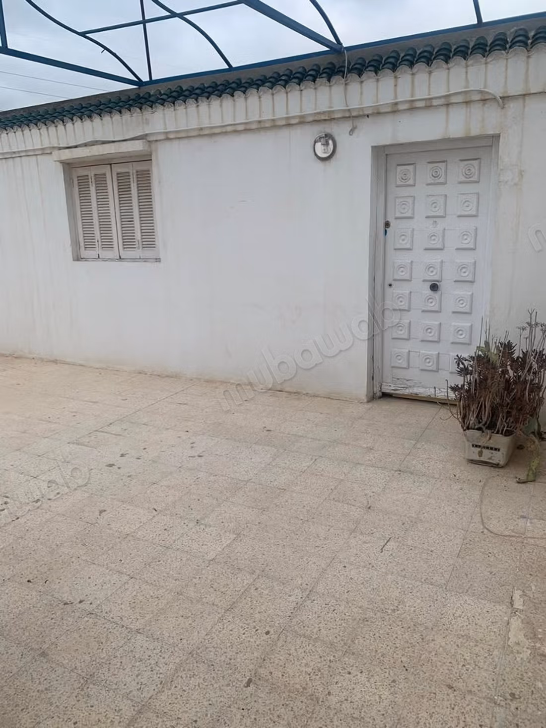 Immeuble à vendre au kram Ouest