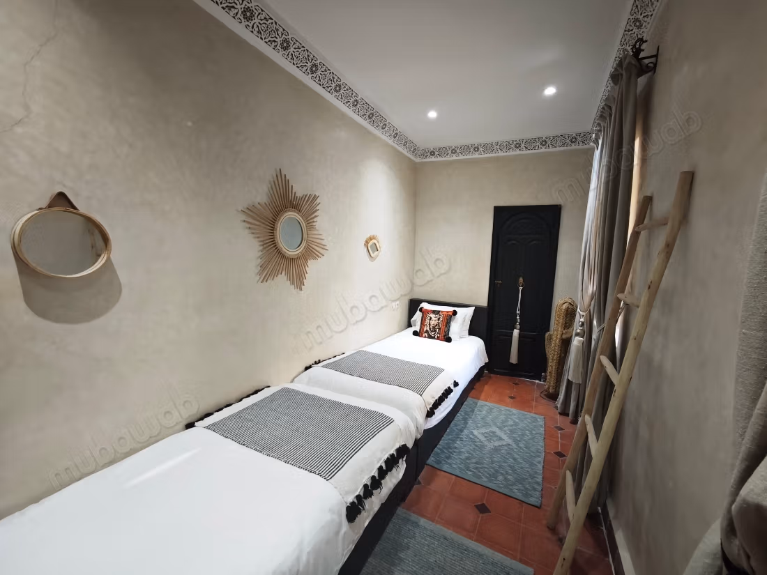 Charmant Riad authentique 114 m2/sol 
Est medina
